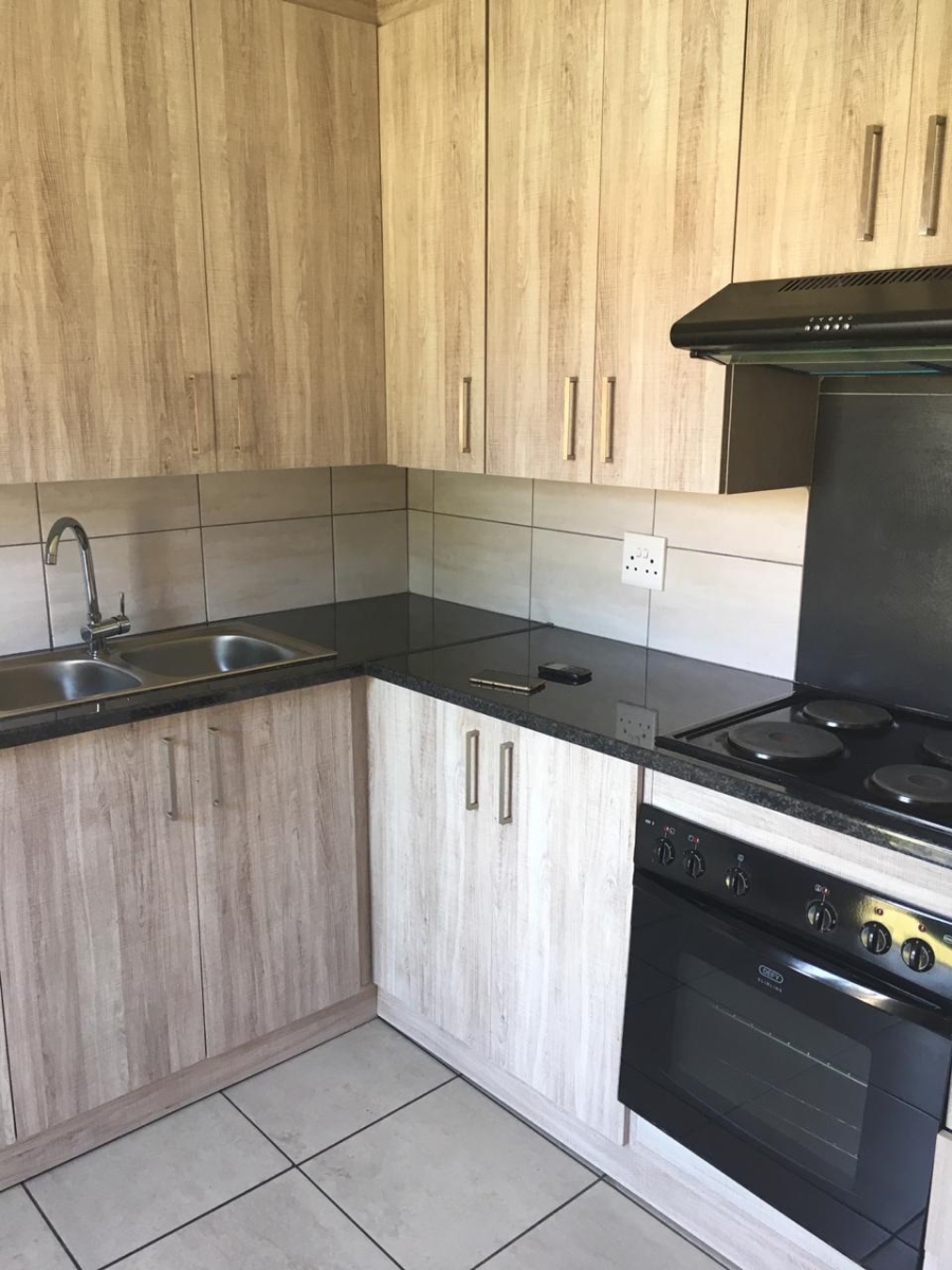 To Let 3 Bedroom Property for Rent in Amalinda Eastern Cape
